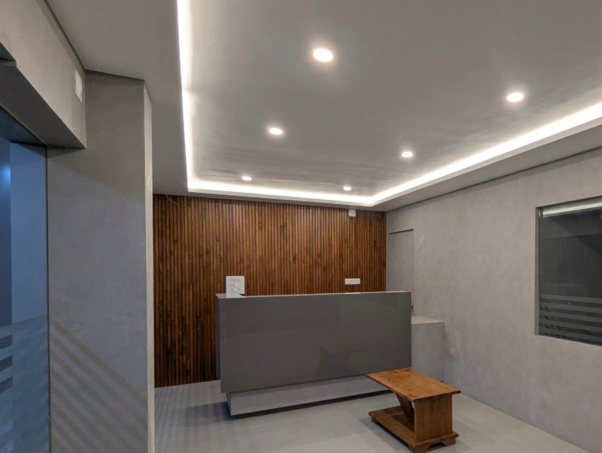 Jayalakshmi Residency 호텔 Vaduvanchal 외부 사진