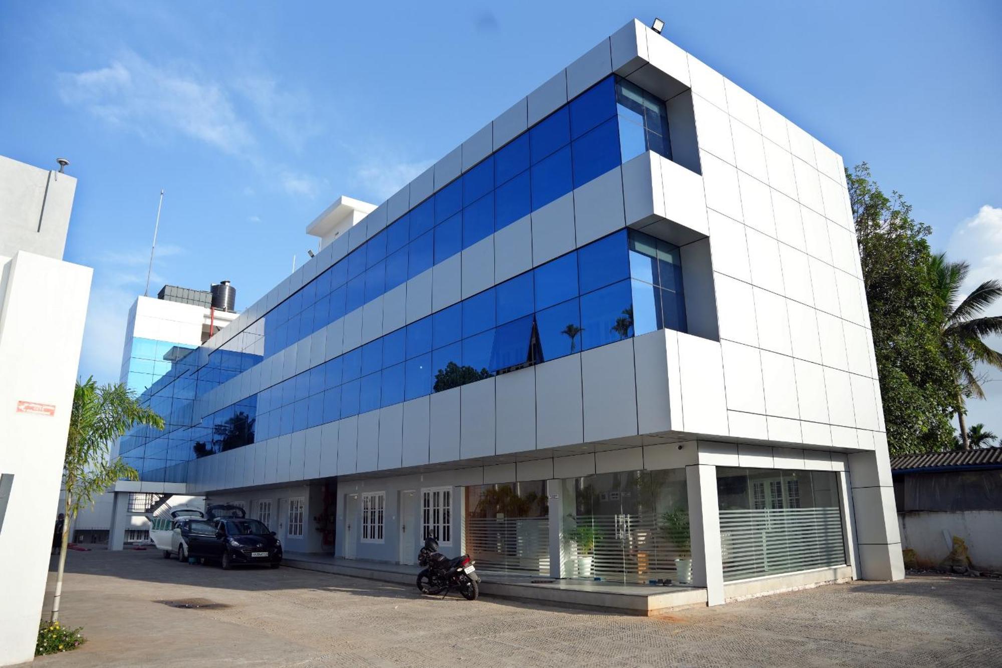 Jayalakshmi Residency 호텔 Vaduvanchal 외부 사진